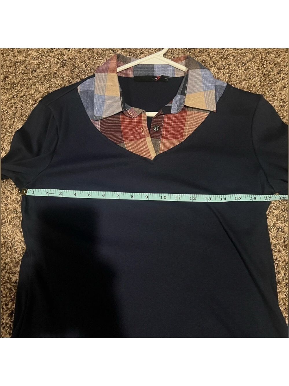 DJT Size Small long sleeved Women’s sweater shirt. P2P 17” Length 29” - Picture 4 of 5